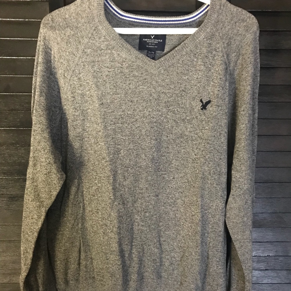 American Eagle Sweater